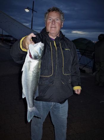 Martin Grossman 6lb Bass Erith Pier 16 Sep 2017